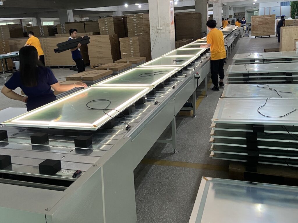 USA Backlit Mirror manufacturer